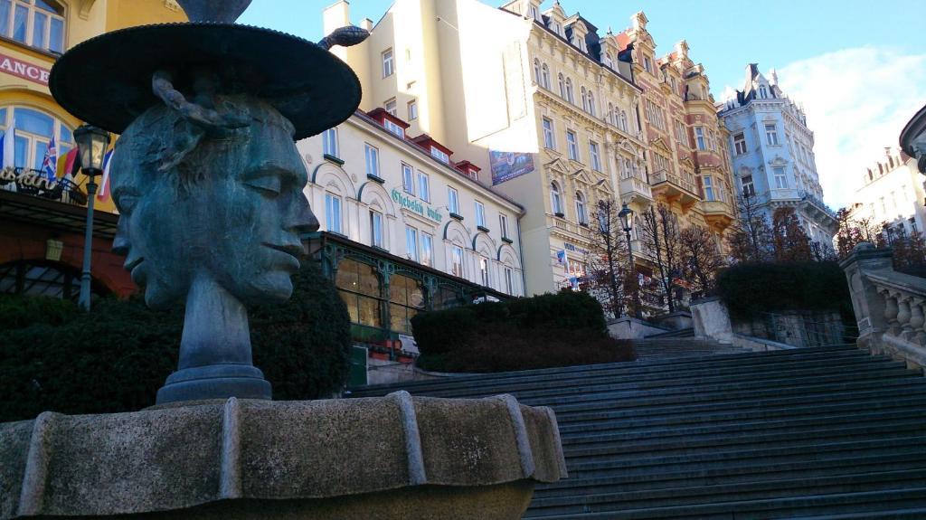 Chebsky Dvur - Egerlander Hof Hotel KLV Exterior foto